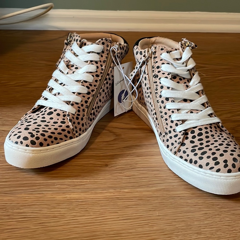 Universal Thread Women's Hi Top Leopard Print Zip Up Sneakers (Size 8)